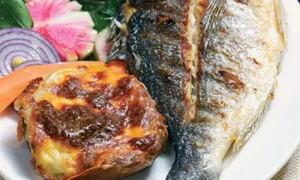 Pesce serra alla griglia